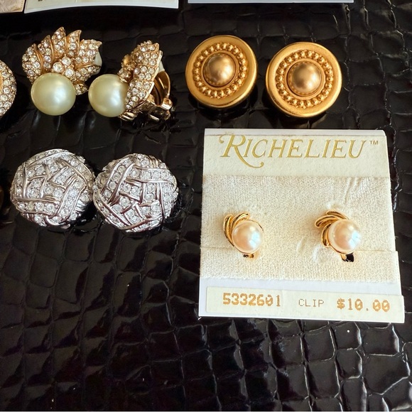 Vintage Clip-On Earrings Trifari Carolee Richelieu KJL Ciner N Ricci ASK… - Picture 5 of 6